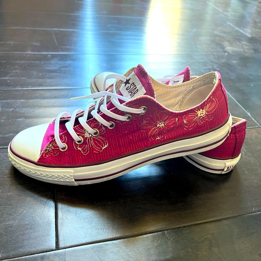 Fuschia Pink with Gold Accent Chuck Taylor Converse Size 8